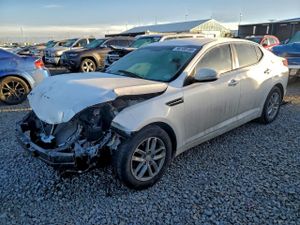Kia Optima LX 2.4L 4 2013