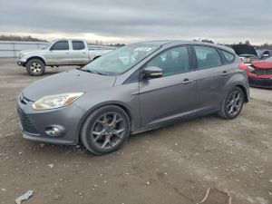 Ford Focus SE 2.0L 4 2013