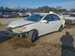 Toyota Camry LE 2.4L 4 2006