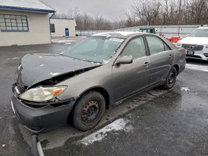 Toyota Camry LE 2.4L 4 2003