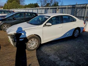 Volkswagen Passat S 1.8L 4 2015