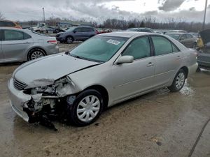 Toyota Camry LE 2.4L 4 2005