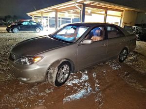 Toyota Camry LE 2.4L 4 2004