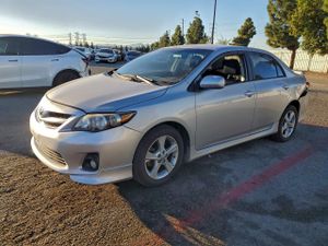 Toyota Corolla BASE 1.8L 4 2011