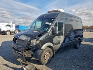 Mercedes-Benz Sprinter 2500 3.0L 6 2015