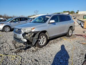 Toyota Highlander BASE 3.5L 6 2013