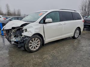 Toyota Sienna XLE 3.5L 6 2014