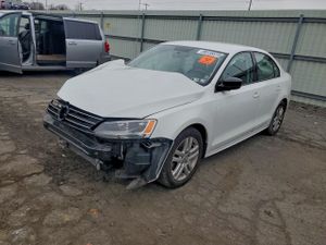 Volkswagen Jetta BASE 2 L 4 2015