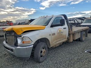 Dodge RAM ST 6.7L 6 2012