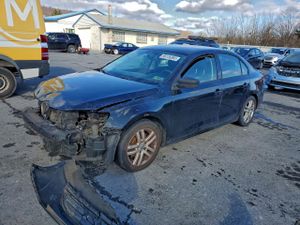 Volkswagen Jetta BASE 2 L 4 2015