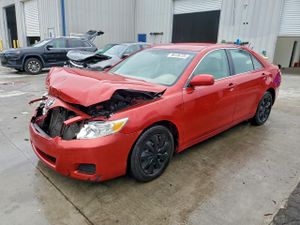 Toyota Camry BASE 2.5L 4 2010