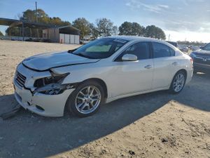 Nissan Maxima S 3.5L 6 2011