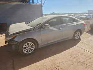 Hyundai Sonata GLS 2.4L 4 2012