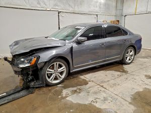 Volkswagen Passat SEL 2.0L 4 2012