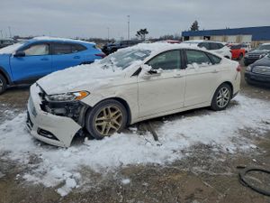 Ford Fusion SE 2.5L 4 2014