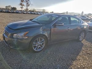 Nissan Maxima S 3.5L 6 2010