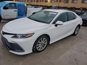 Toyota Camry LE 2.5L 4 2023