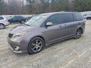 Toyota Sienna SPORT 3.5L 6 2015