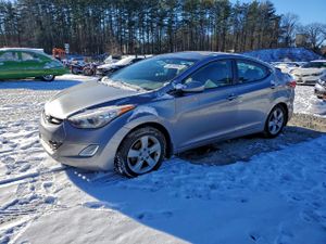 Hyundai Elantra GLS 1.8L 4 2013