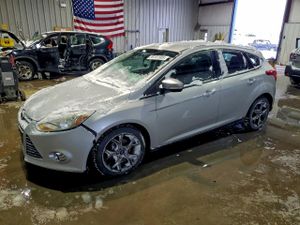 Ford Focus SE 2.0L 4 2014