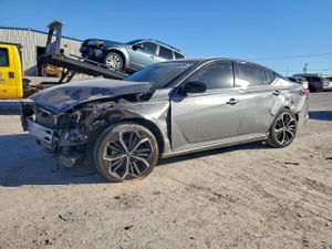 Nissan Altima SR 2.5L 4 2023