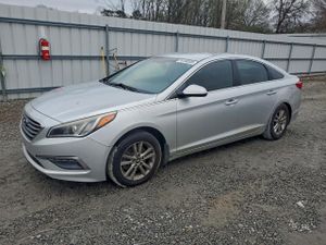 Hyundai Sonata SE 2.4L 4 2015