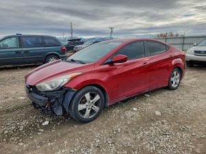 Hyundai Elantra GLS 1.8L 4 2013