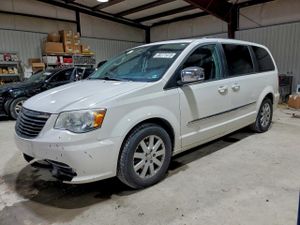Chrysler Town & Country TOURING L 3.6L 6 2011