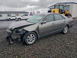 Toyota Camry LE 2.4L 4 2005