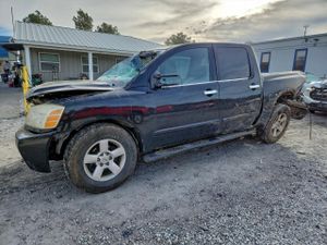 Nissan Titan XE 5.6L 8 2005