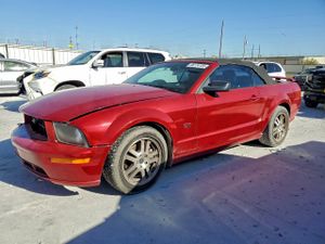 Ford Mustang GT 4.6L 8 2005