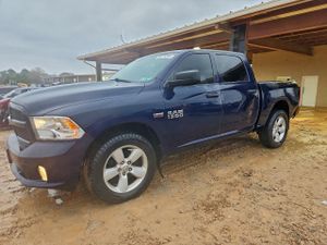 RAM 1500 ST 5.7L 8 2014