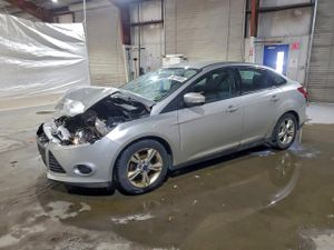 Ford Focus SE 2.0L 4 2014