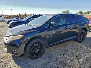 Toyota Venza LE 2.7L 4 2013