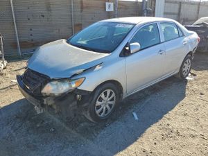 Toyota Corolla BASE 1.8L 4 2013