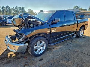 RAM 1500 SLT 5.7L 8 2013