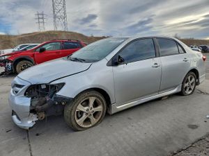 Toyota Corolla BASE 1.8L 4 2012