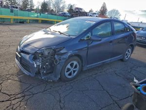 Toyota Prius 1.8L 4 2013