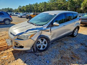 Ford Escape SE 2.5L 4 2015
