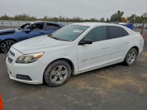 Chevrolet Malibu LS 2.5L 4 2013