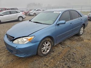 Toyota Camry LE 3.0L 6 2004
