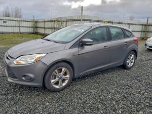 Ford Focus SE 2.0L 4 2013