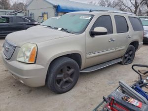 GMC Yukon DENALI 6.2L 8 2007