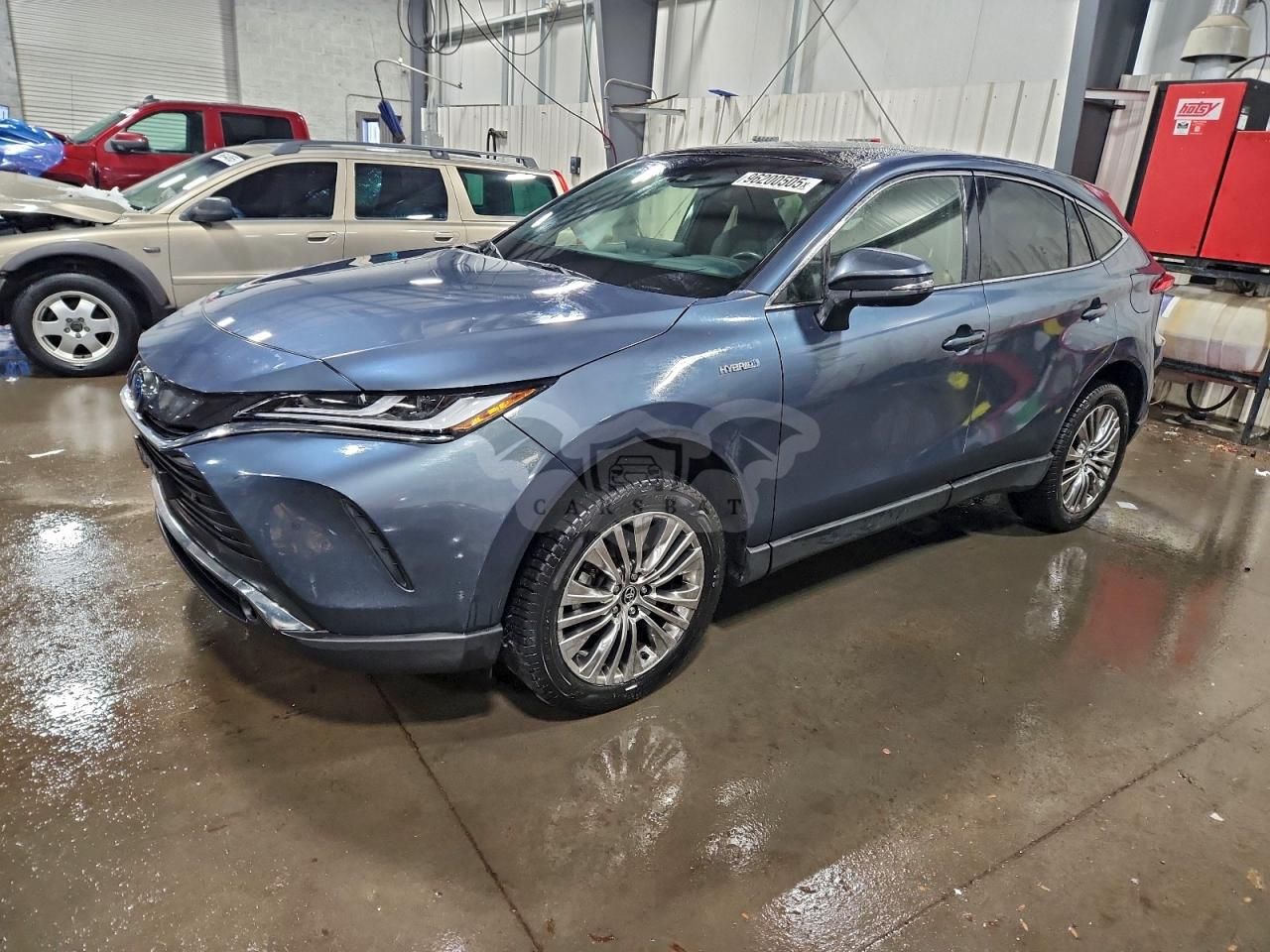 Toyota Venza LE 2.5L 4 2021