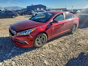 Hyundai Sonata SE 2.4L 4 2015
