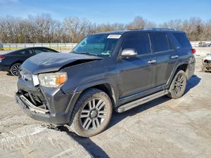 Toyota 4Runner SR5 4.0L 6 2011