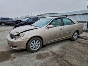 Toyota Camry LE 2.4L 4 2002