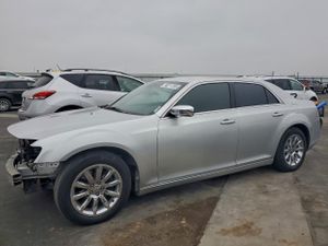Chrysler 300C 5.7L 8 2012