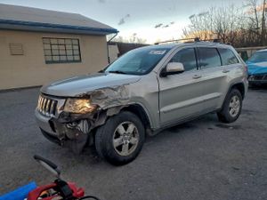 Jeep Grand Cherokee LAREDO 3.6L 6 2011