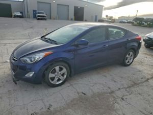 Hyundai Elantra GLS 1.8L 4 2013